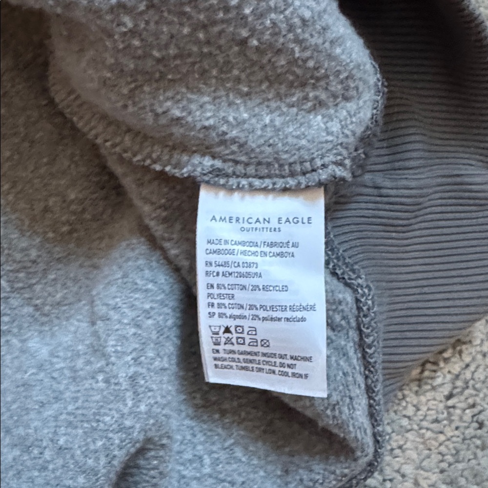 American Eagle Outfitters Gray Crewneck Sweater - Picture 3 of 4